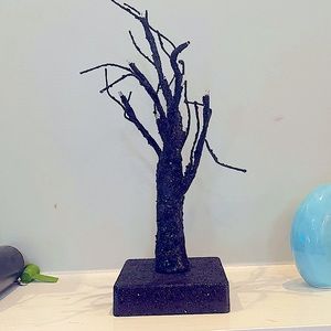 Spooky black glittery light up tree ❤️ HALLOWEEN 🧡🖤